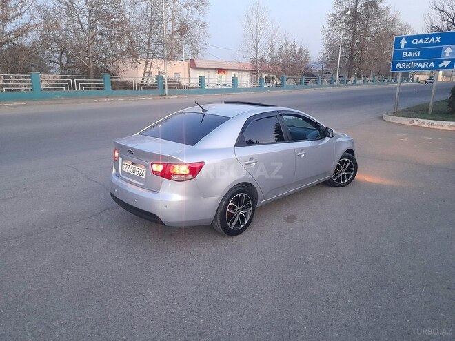Kia Cerato-11