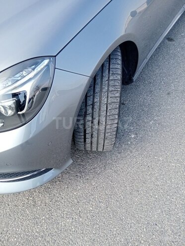 Mercedes E 220 d 2014, 186,200 km - 2.2 l - Bakı