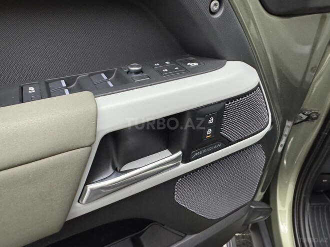 Land Rover Defender 2020, 59,000 km - 2.0 л - Bakı