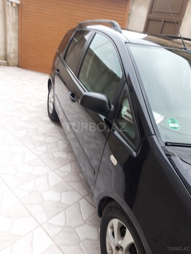 Ford C-MAX-4