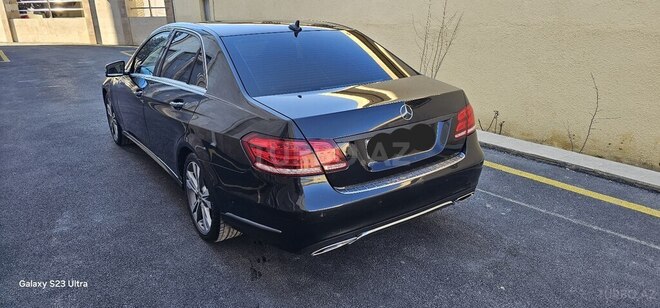 Mercedes E 220 d-5