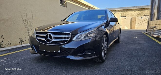 Mercedes E 220 d-1
