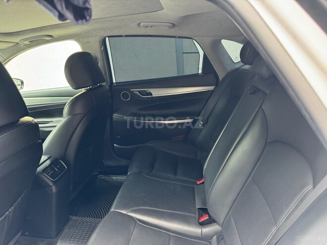 Hyundai Grandeur-15