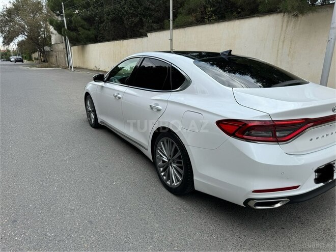 Hyundai Grandeur-8
