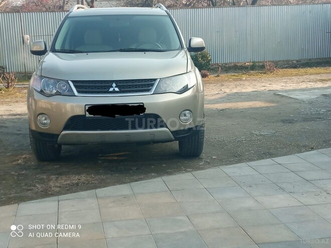 Mitsubishi Outlander 2007, 174,000 km - 3.0 л - Balakən