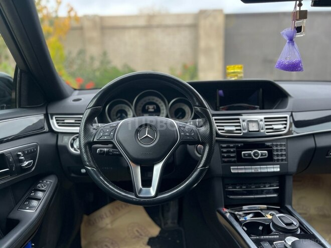 Mercedes E 220 d-2