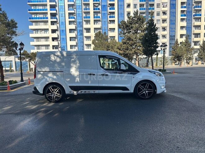 Ford Transit Connect-4