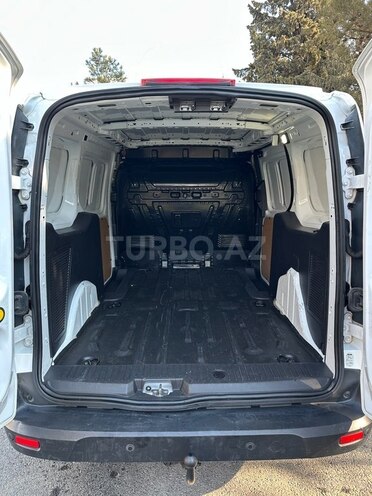 Ford Transit Connect-8