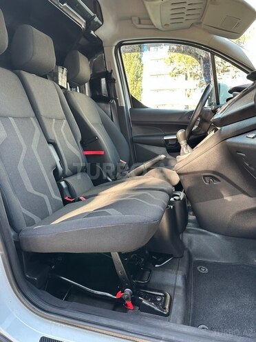 Ford Transit Connect-14