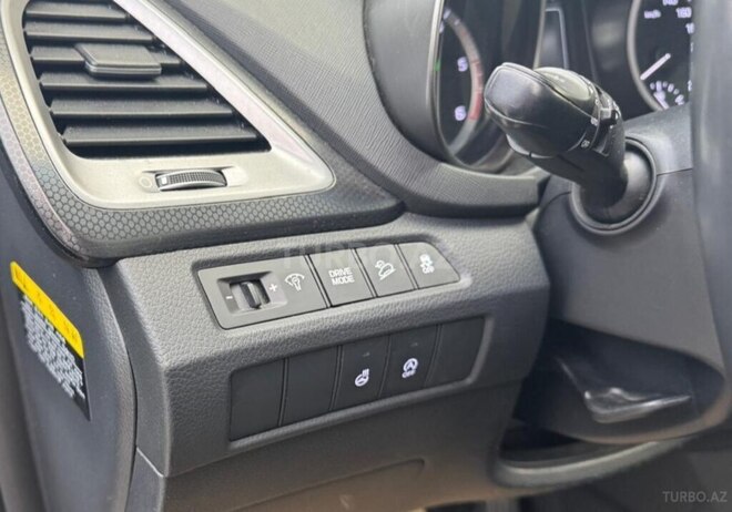 Hyundai Santa Fe-10