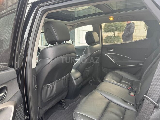 Hyundai Santa Fe-13