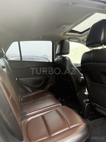 Chevrolet Trax-10