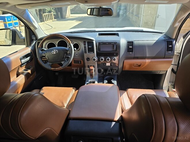 Toyota Sequoia 2010, 192,000 km - 5.7 l - Bakı