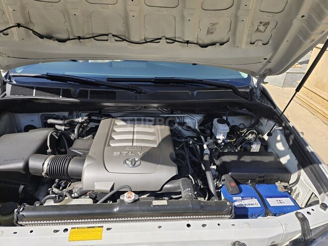 Toyota Sequoia 2010, 192,000 km - 5.7 l - Bakı