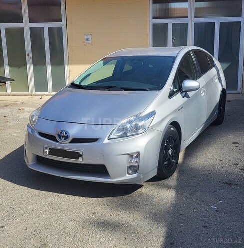Toyota Prius-1