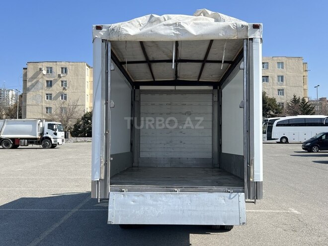 Ford Transit-6