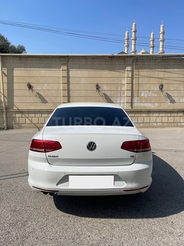 Volkswagen Passat 2016, 165,000 km - 1.8 l - Bakı