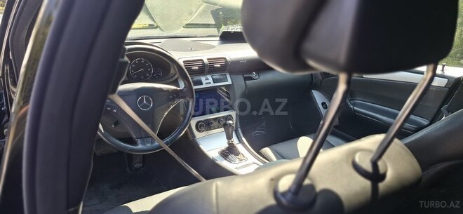 Mercedes C 320 2002, 280,000 km - 3.2 l - Bakı