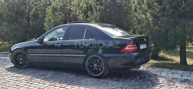 Mercedes C 320 2002, 280,000 km - 3.2 l - Bakı