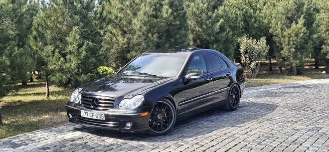 Mercedes C 320 2002, 280,000 km - 3.2 l - Bakı