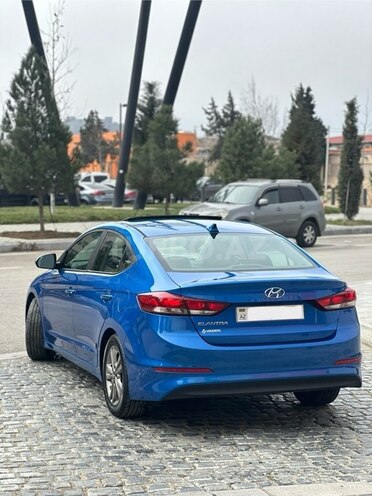Hyundai Elantra 2016, 130,518 km - 2.0 l - Bakı