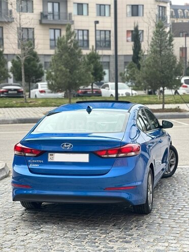 Hyundai Elantra 2016, 130,518 km - 2.0 l - Bakı