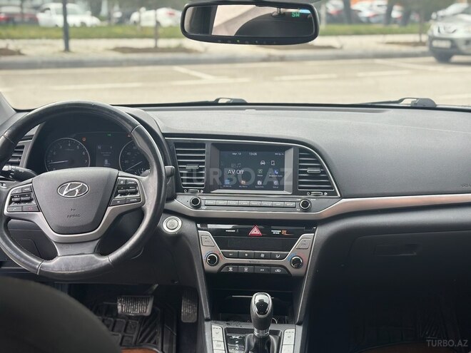 Hyundai Elantra 2016, 130,518 km - 2.0 l - Bakı