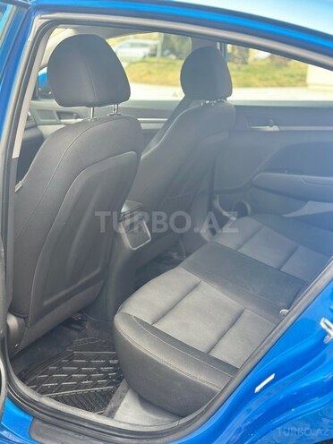 Hyundai Elantra 2016, 130,518 km - 2.0 l - Bakı