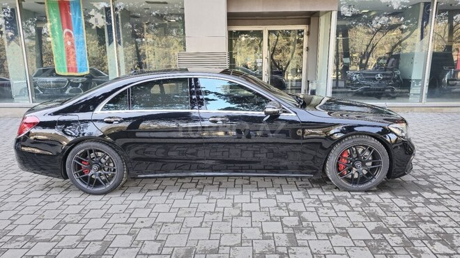Mercedes  2018, 74,000 km - 4.0 l - Bakı