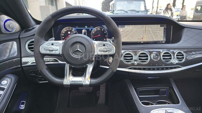 Mercedes  2018, 74,000 km - 4.0 l - Bakı