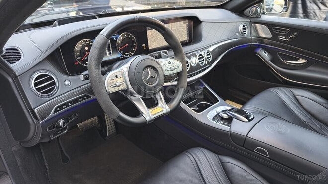 Mercedes  2018, 74,000 km - 4.0 l - Bakı
