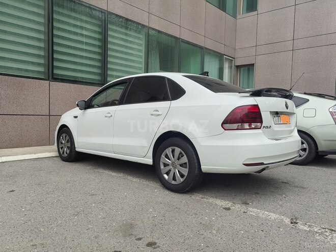 Volkswagen Polo 2019, 180,000 km - 1.6 l - Bakı