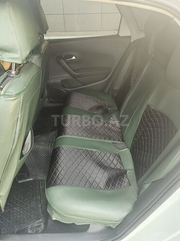 Volkswagen Polo 2019, 180,000 km - 1.6 l - Bakı