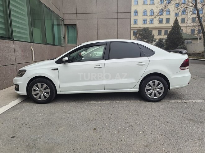 Volkswagen Polo 2019, 180,000 km - 1.6 l - Bakı