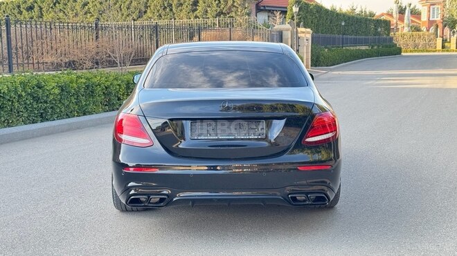 Mercedes E 250 2018, 98,000 km - 2.2 l - Bakı