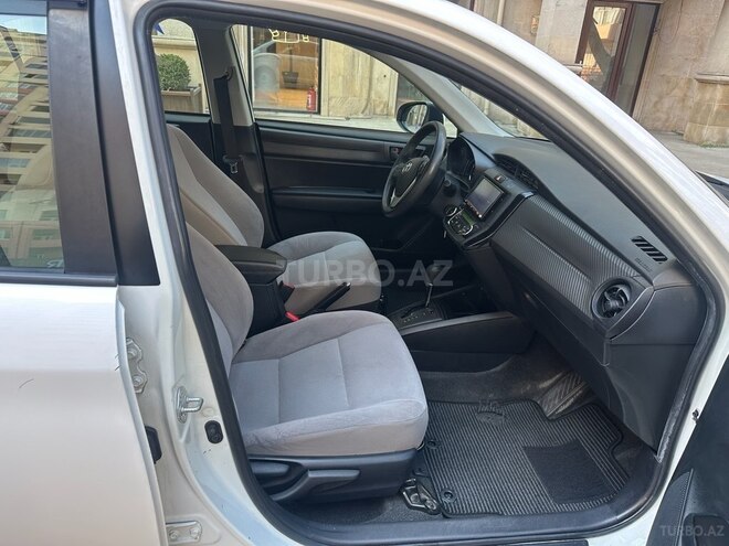Toyota Corolla Axio 2017, 141,000 km - 1.5 l - Bakı