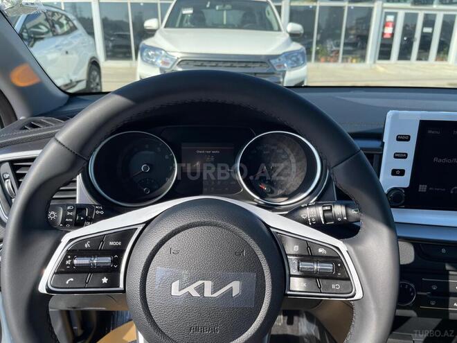 Kia Ceed-18