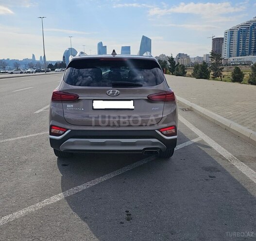 Hyundai Santa Fe-4