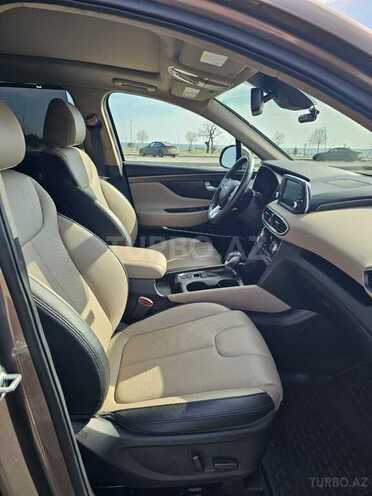 Hyundai Santa Fe-9
