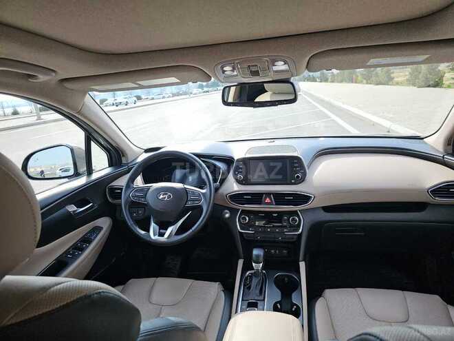 Hyundai Santa Fe-12