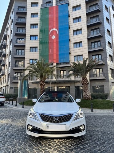 Hyundai Grandeur 2015, 194,000 km - 2.2 l - Bakı
