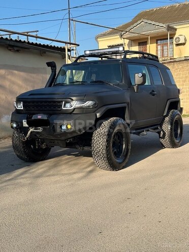 Toyota FJ Cruiser 2009, 46,000 km - 4.0 л - Bakı