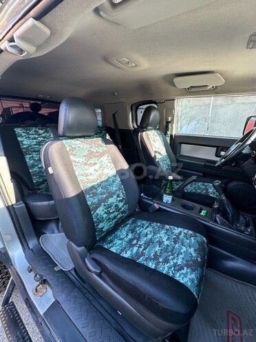 Toyota FJ Cruiser 2009, 46,000 km - 4.0 л - Bakı