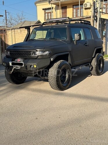 Toyota FJ Cruiser 2009, 46,000 km - 4.0 л - Bakı