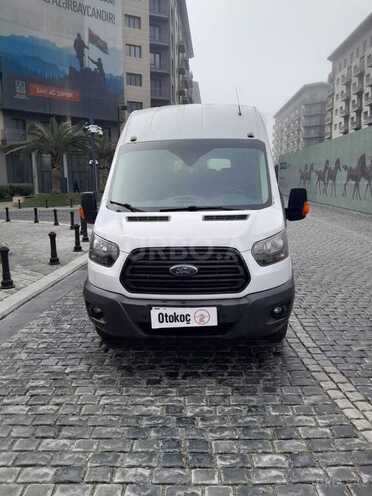 Ford Transit-11