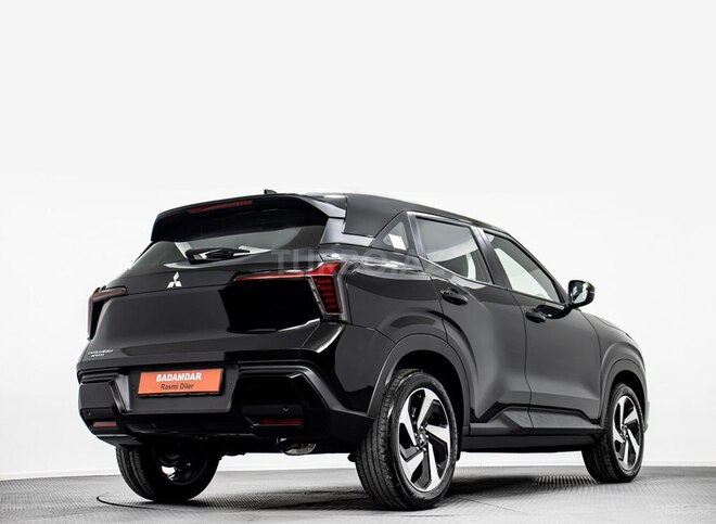 Mitsubishi Outlander Sport-6