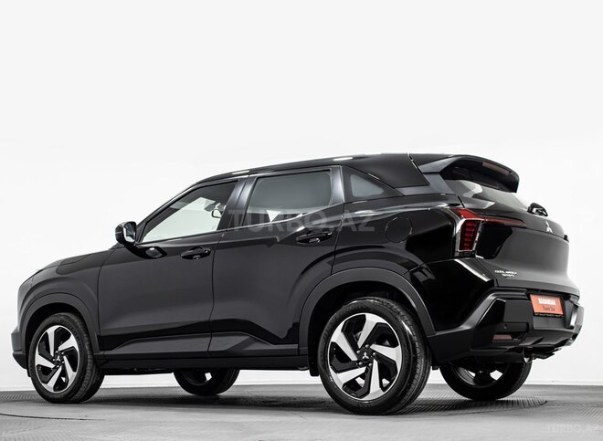 Mitsubishi Outlander Sport-3