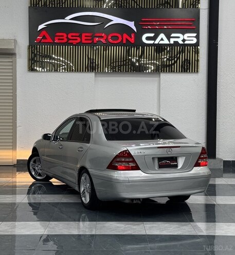 Mercedes C 240 2003, 260,000 km - 2.4 l - Sumqayıt