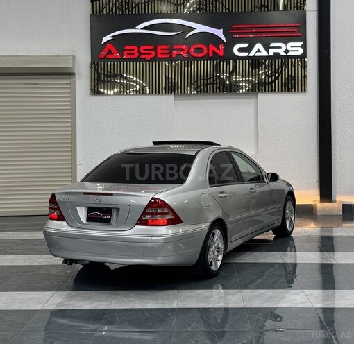 Mercedes C 240 2003, 260,000 km - 2.4 l - Sumqayıt