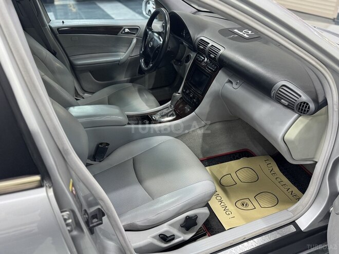 Mercedes C 240 2003, 260,000 km - 2.4 l - Sumqayıt